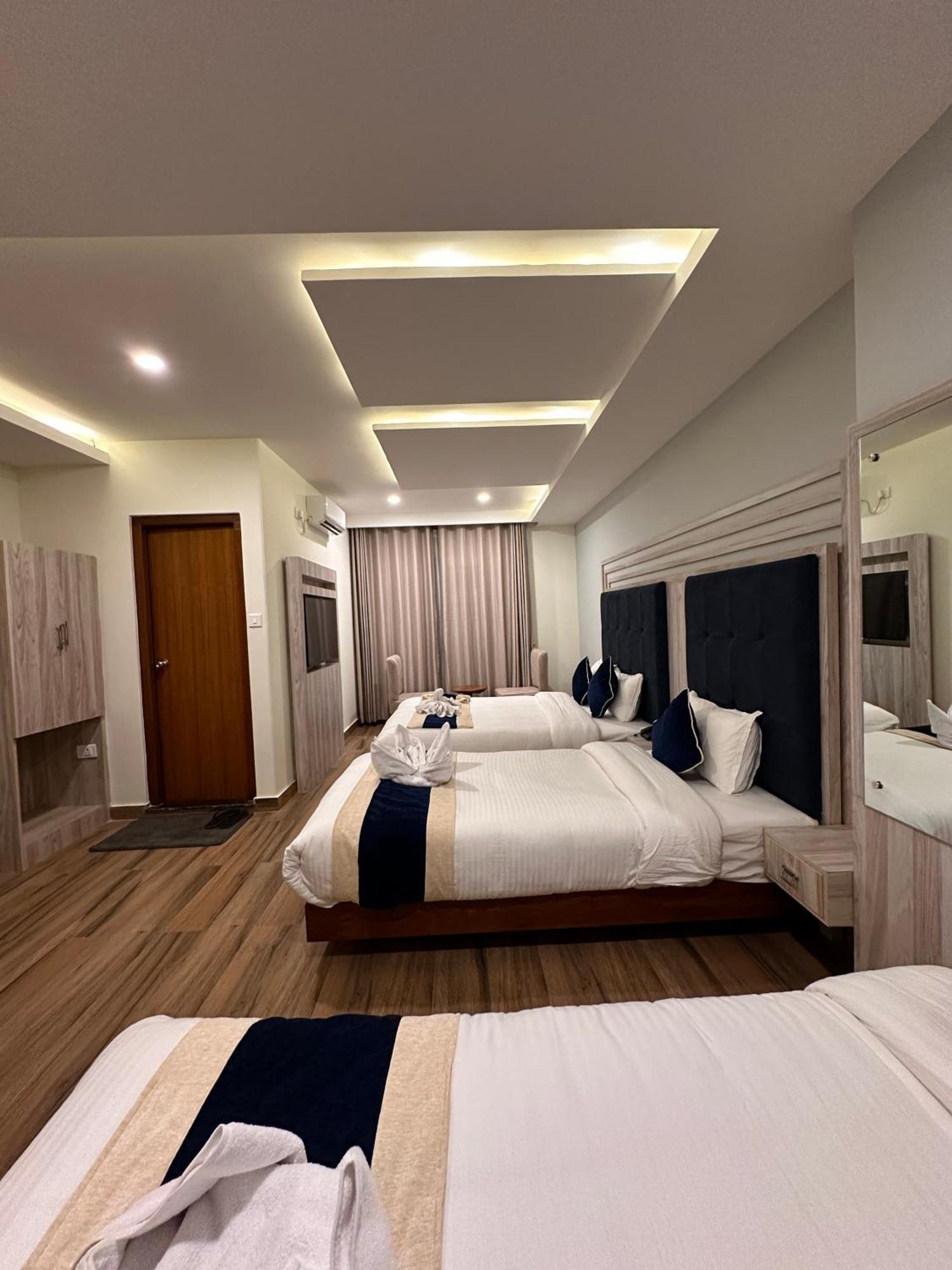 Hotel Adam Pokhara Exterior foto