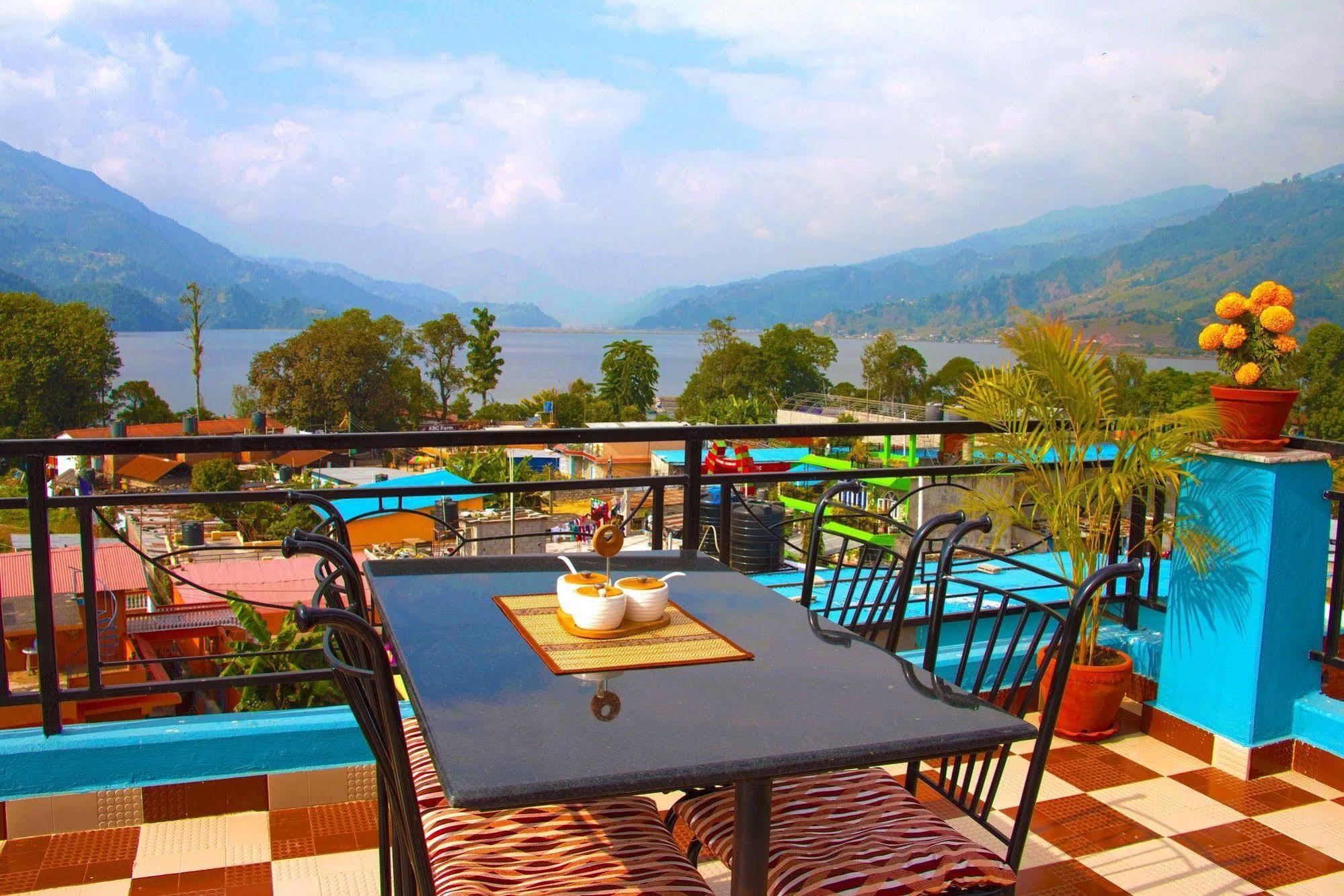 Hotel Adam Pokhara Exterior foto