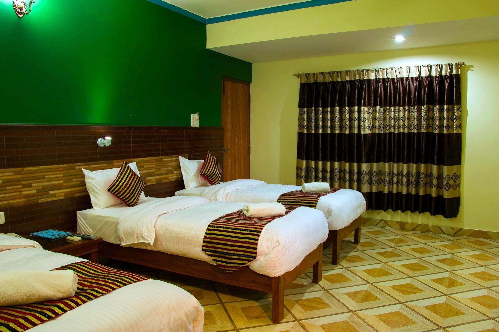 Hotel Adam Pokhara Exterior foto